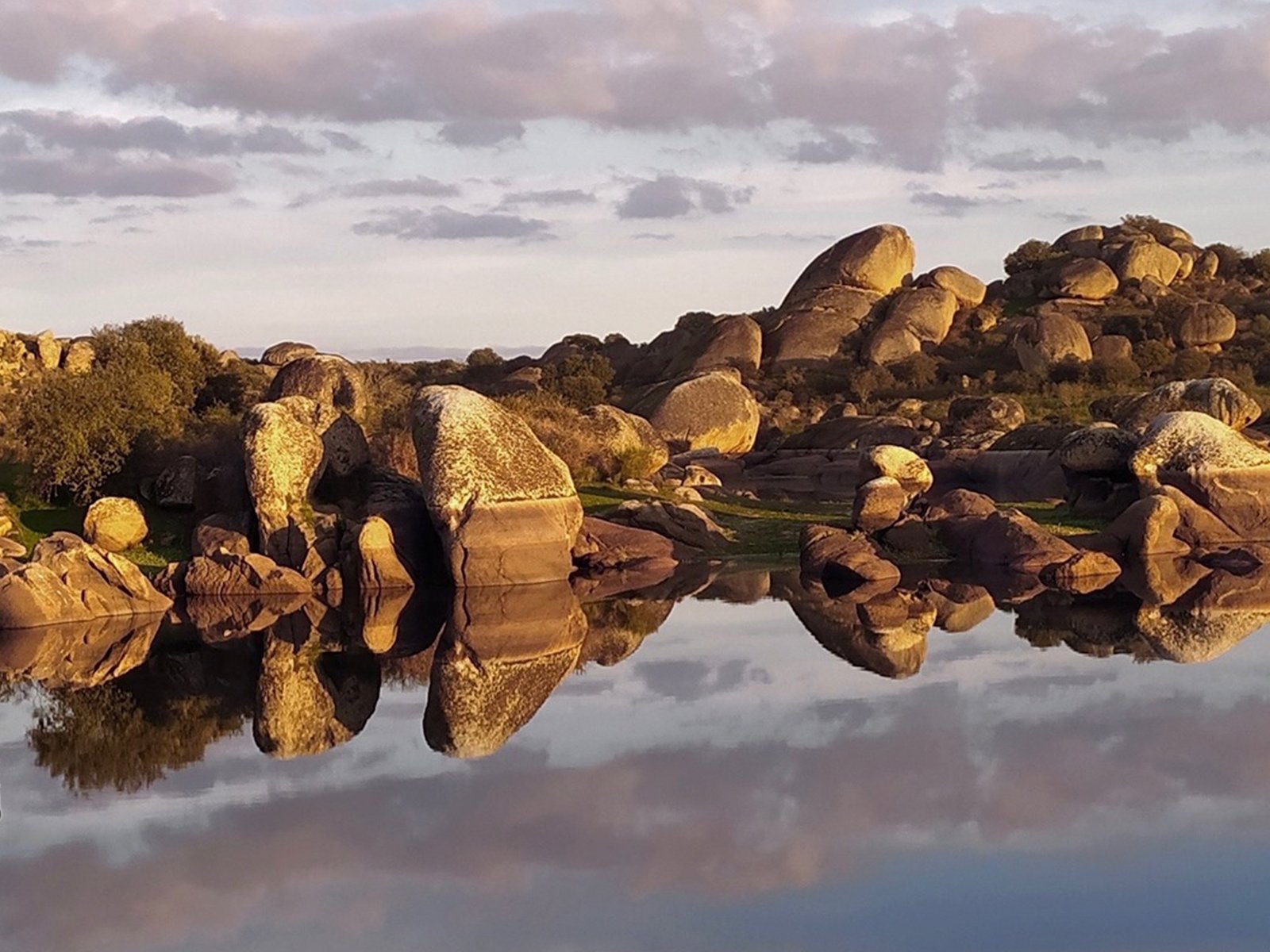 Javier Pérez Walias poeta de y en Extemadura
